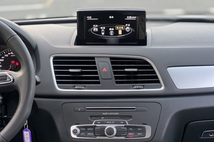 奥迪Q3 2017款 30 TFSI 时尚型局部细节16