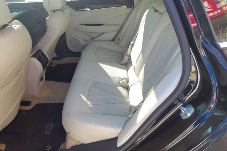 别克 君越 2022款 Avenir艾维亚 先享型中控内饰7004