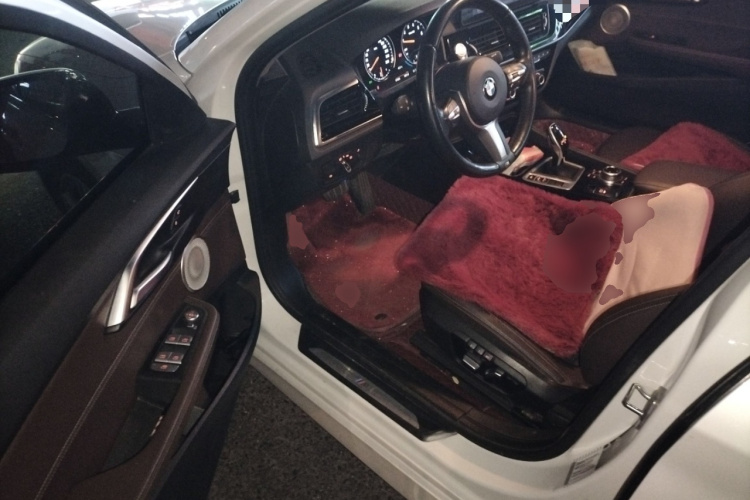 宝马1系 2022款 120i M运动曜夜版中控内饰20