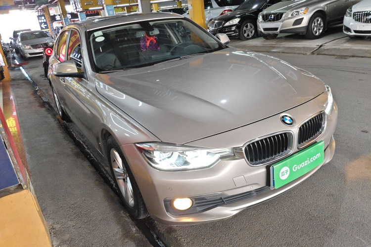 宝马3系 2016款 316Li 时尚型车身外观3