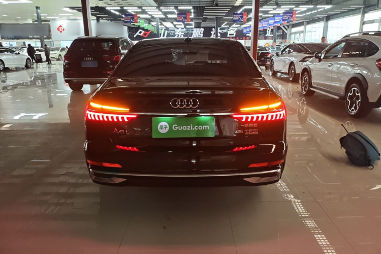 奥迪A6L 2021款 45 TFSI 臻选动感型车身外观6