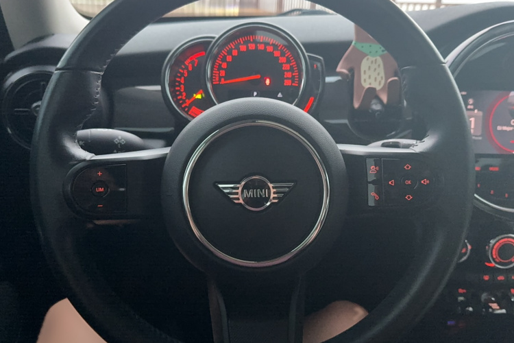 MINI 2022款 1.5T ONE局部细节13