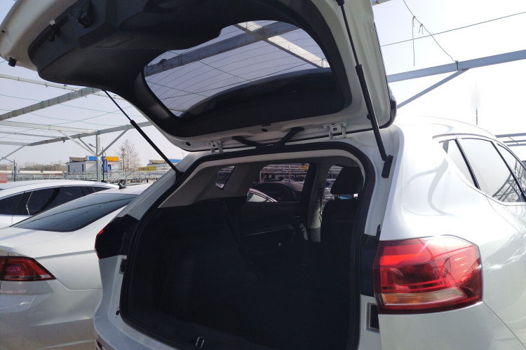 哈弗H6 2021款 1.5GDIT 自动冠军版机舱底盘23