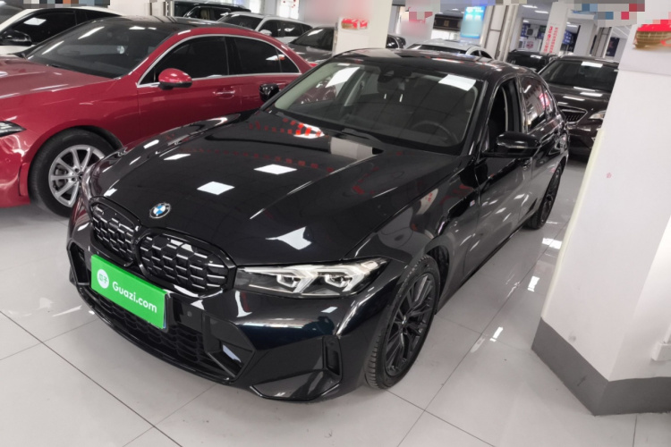 宝马3系 2024款 325Li M运动曜夜套装车身外观1