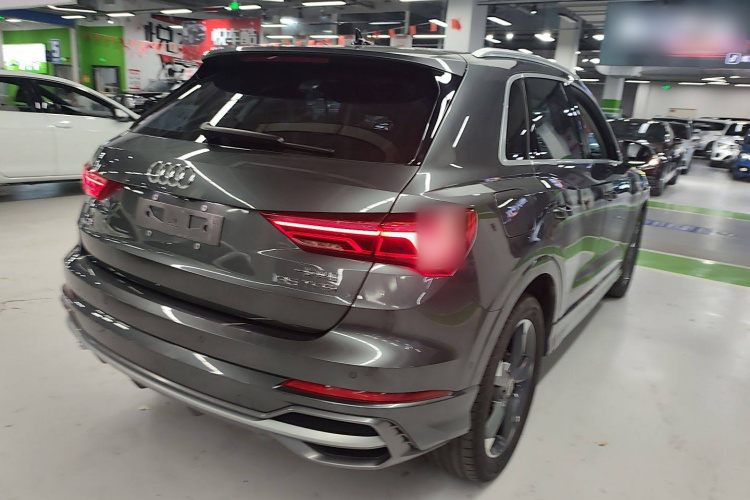 奥迪Q3 2023款 35 TFSI 时尚动感型（1.5T）车身外观6005