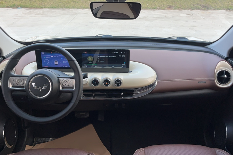 五菱汽车 五菱缤果 2023款 203km 舒享款中控内饰7004