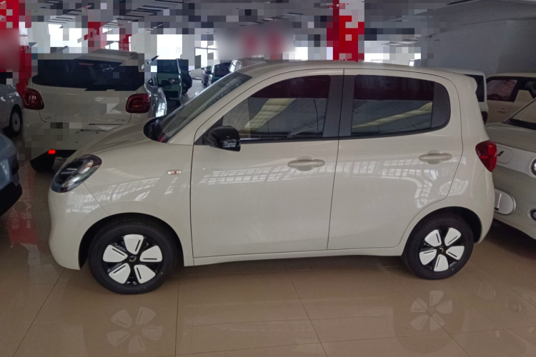 五菱汽车 宏光MINIEV 2025款 四门版 进阶款车身外观4