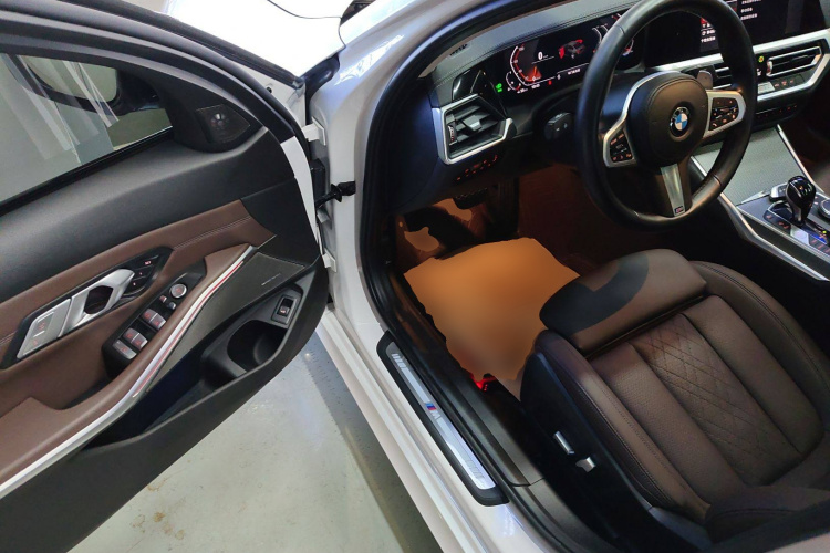 宝马3系 2022款 325Li M运动曜夜套装中控内饰20