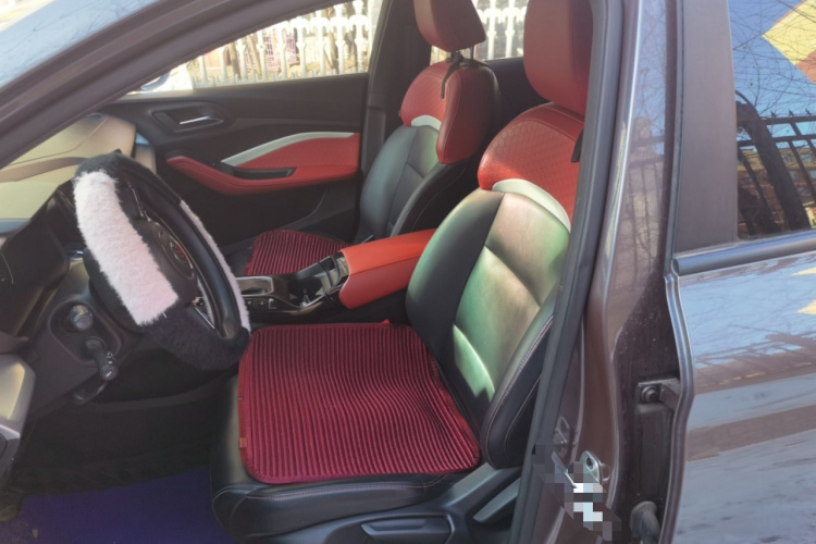 名爵 MG5 2021款 180DVVT CVT青春豪华版中控内饰19