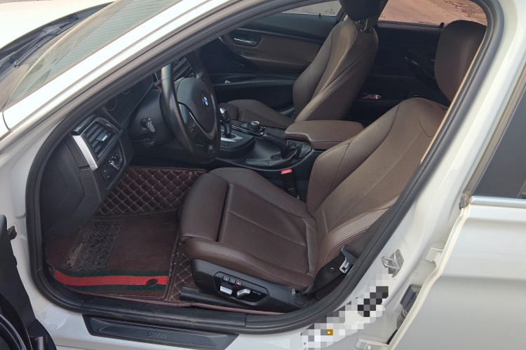 宝马3系 2018款 320Li 时尚型中控内饰19