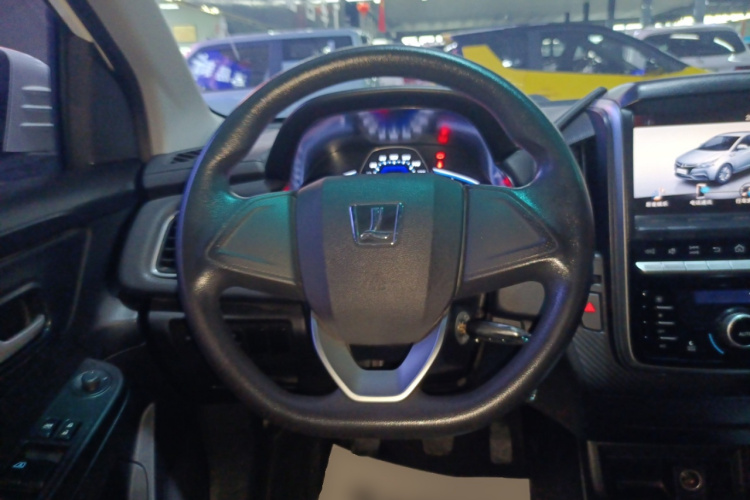 纳智捷 锐3 2016款 1.6L 手动智享型中控内饰13