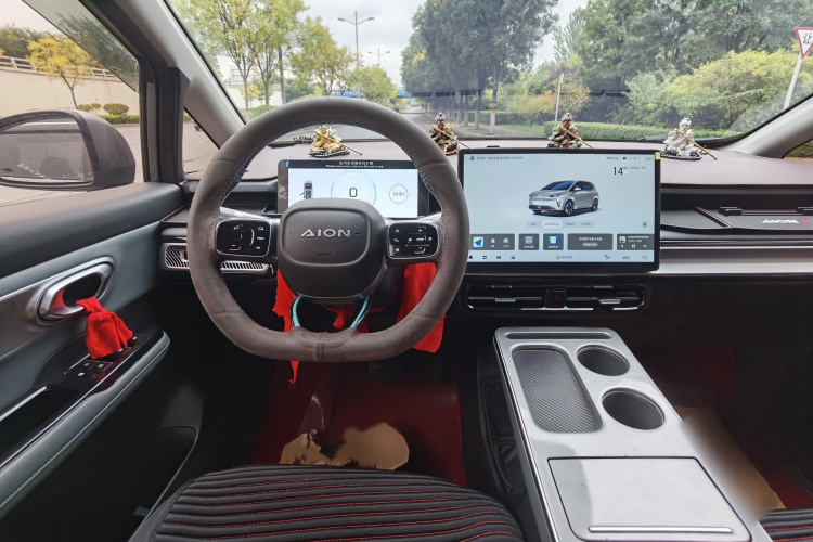 埃安 AION Y 2023款 Plus 610 乐享版中控内饰7004