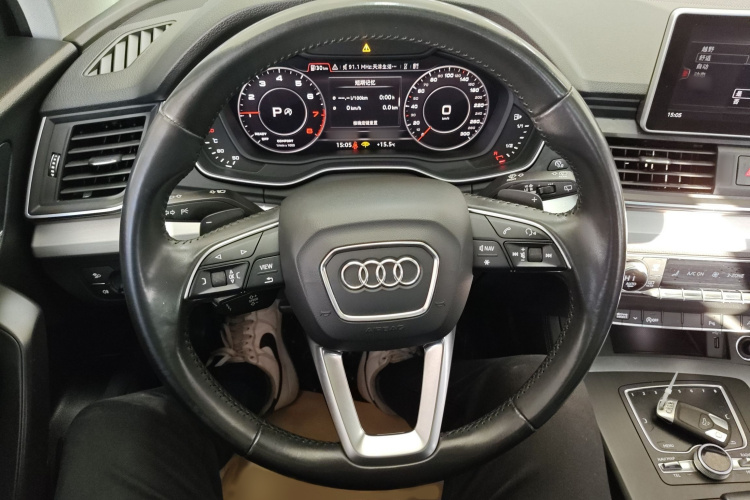 奥迪Q5L 2020款 40 TFSI 荣享时尚型局部细节13