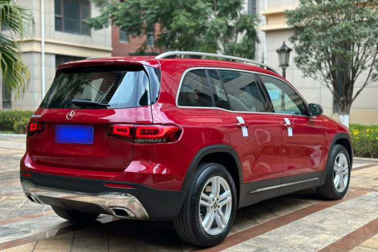 奔驰GLB 2023款 改款 GLB 200 时尚型车身外观6012