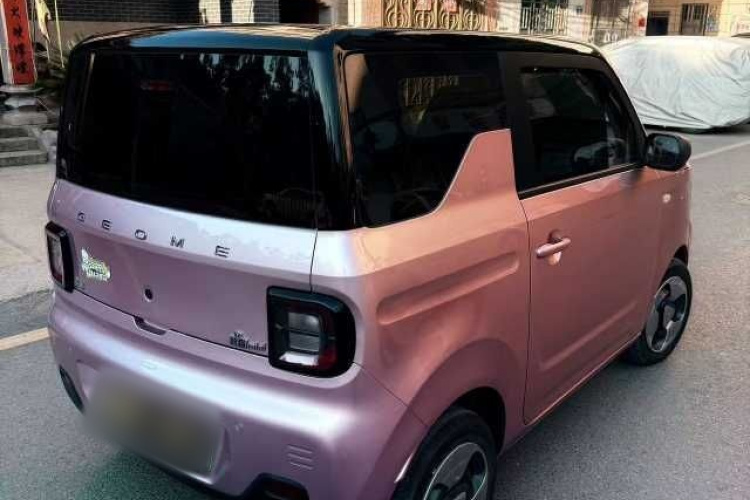 吉利银河 2023款 熊猫mini 200km 灵动熊车身外观6006