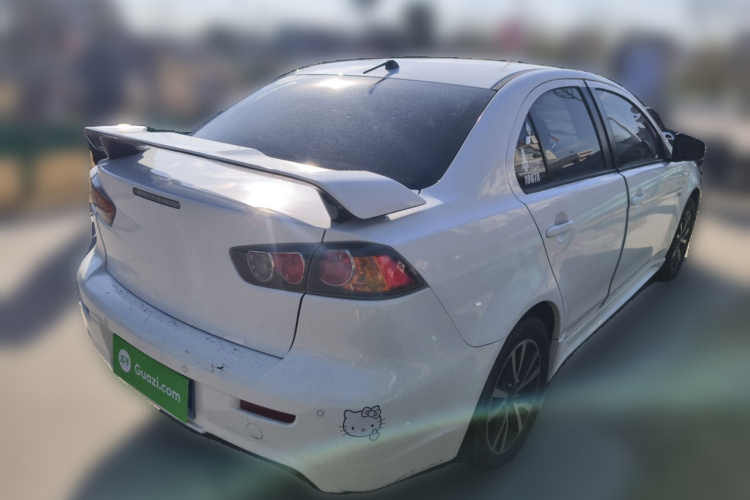 三菱 翼神 2015款 1.6L 手动时尚版车身外观7