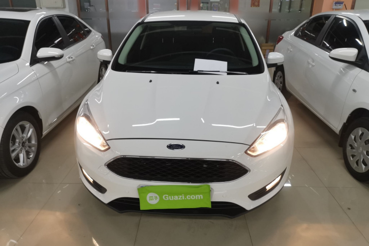 福特 福克斯 2017款 两厢 1.6L 自动舒适型智行版车身外观2