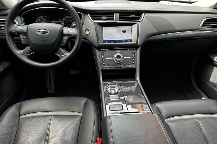 福特 金牛座 2018款 EcoBoost 245 卓越型 国V中控内饰7003