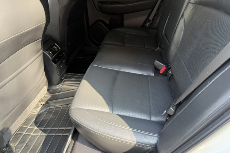 斯巴鲁 傲虎 2016款 2.5i 豪华导航版中控内饰7007