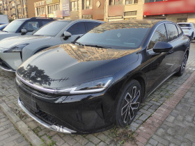 宝骏享境 2025款 插混 140km豪华版