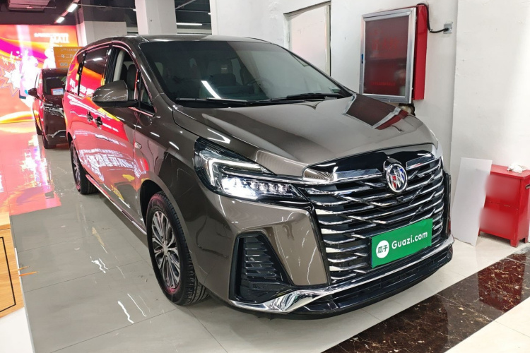 别克GL8 2023款 陆上公务舱 智享型车身外观3