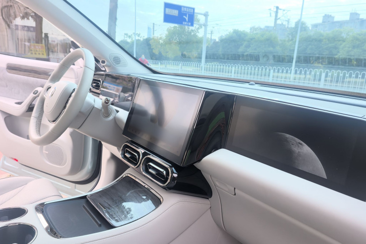 零跑汽车 零跑C11 2021款 尊享版中控内饰7008