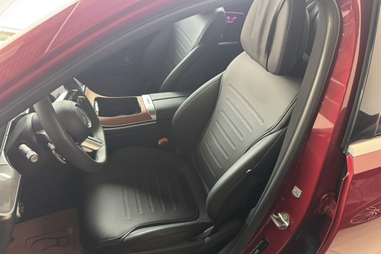 奔驰C级 2023款 改款二 C 260 L 运动版局部细节19