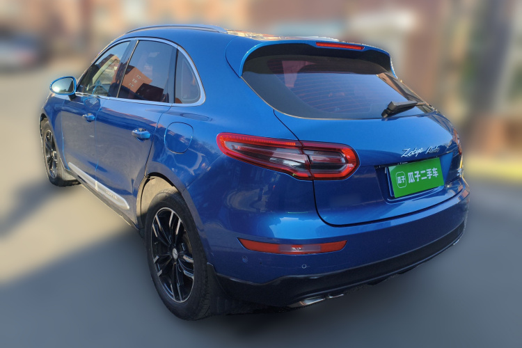 众泰SR9 2017款 2.0T 自动极致之梦版车身外观5