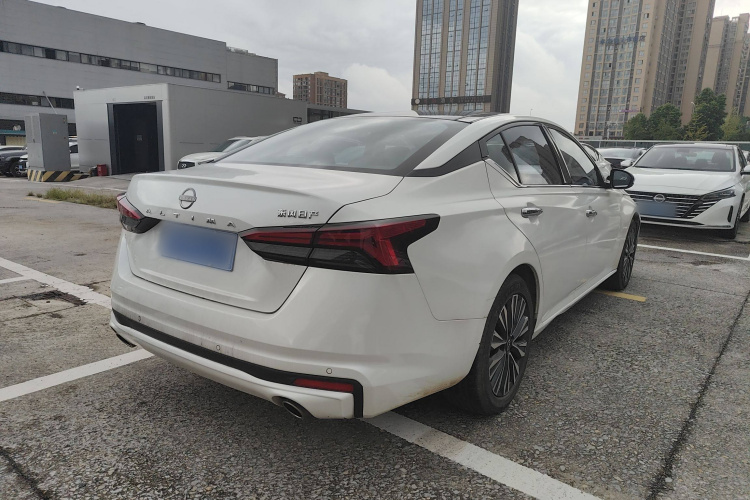 日产 天籁 2022款 2.0L XL-TLS 悦享版车身外观6003