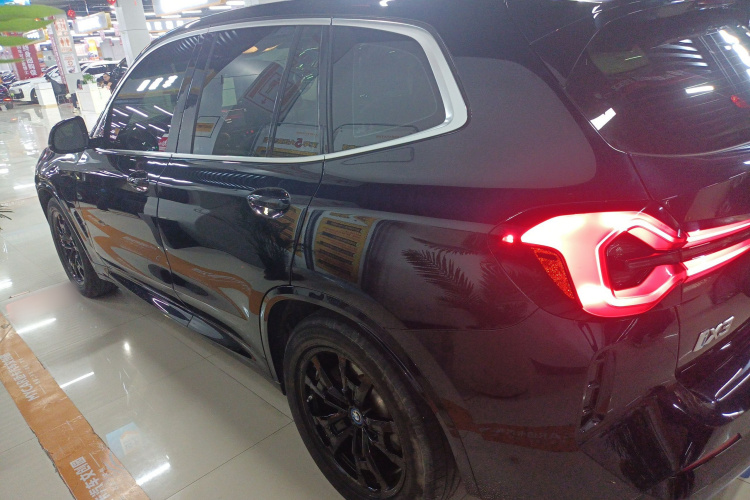 宝马iX3 2021款 领先型车身外观6003