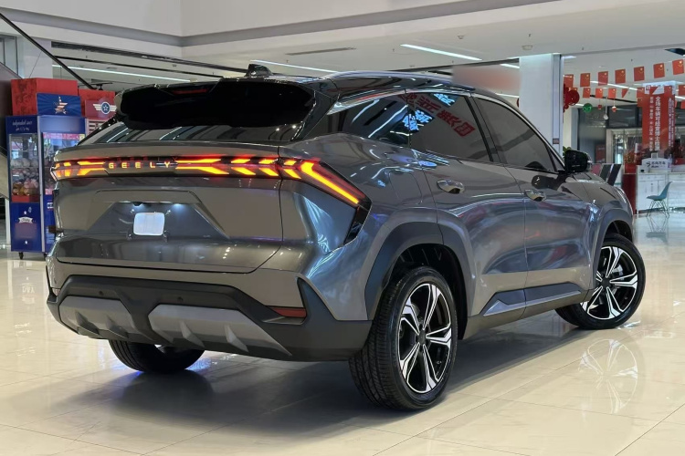 吉利银河 银河L7 2025款 EM-i 115km 探索版车身外观6005