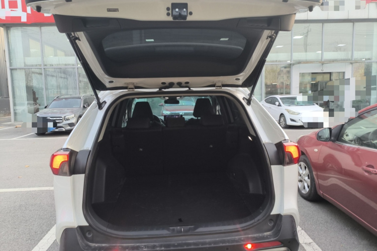 丰田 RAV4荣放 2023款 2.0L CVT两驱风尚Plus版局部细节23
