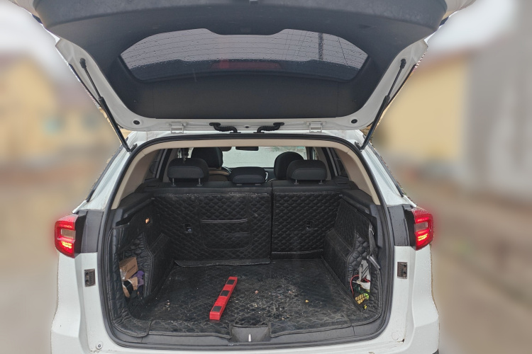 一汽 森雅R9 2018款 1.2T 自动尊贵智悦型中控内饰23