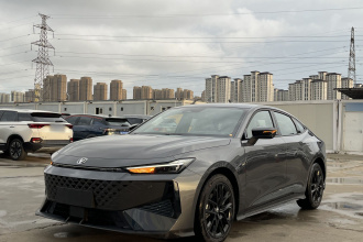 长安UNI-V 2024款 1.5T 尊贵型