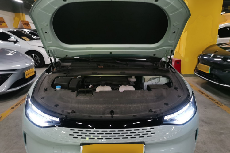 零跑汽车 零跑C01 2024款 增程 216舒享版机舱底盘24