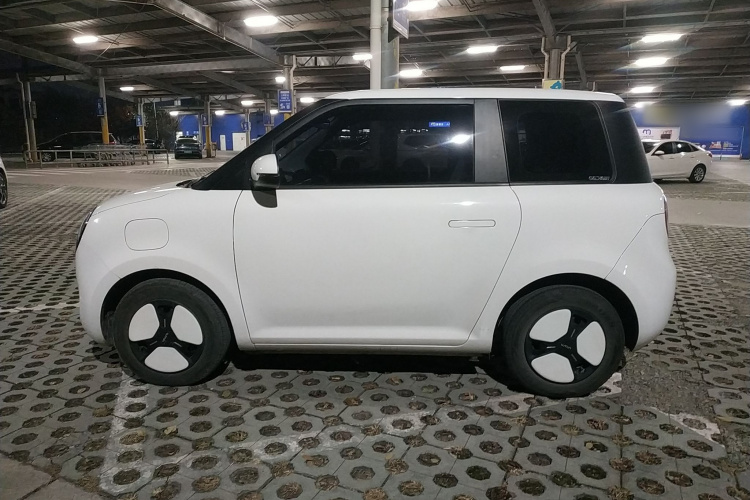 长安启源 长安Lumin 2022款 210km 香甜款车身外观4