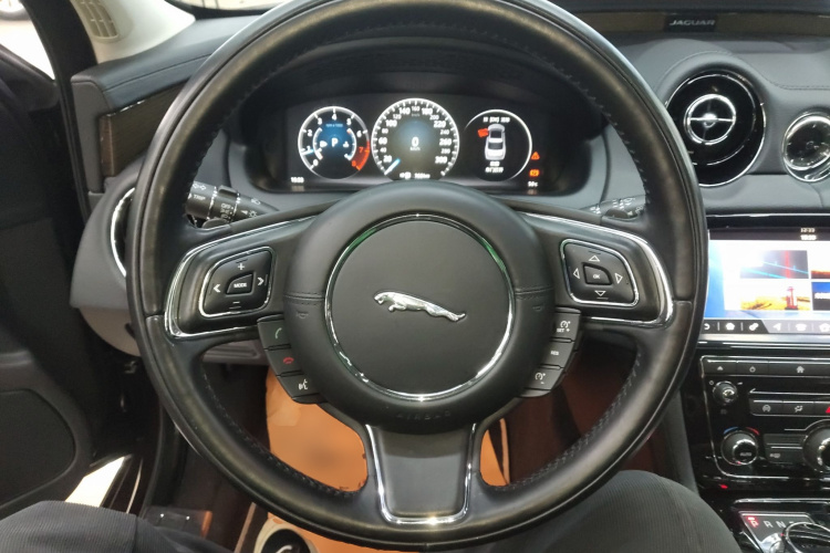 捷豹XJ 2018款 XJL 3.0 SC 两驱典雅商务版局部细节13