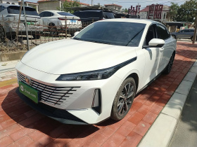 长安 逸动 2025款 蓝鲸 1.5T 500Bar尊贵型