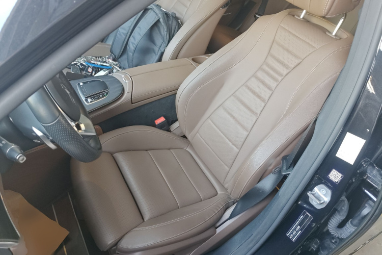 奔驰E级 2020款 改款 E 260 L 运动型中控内饰19