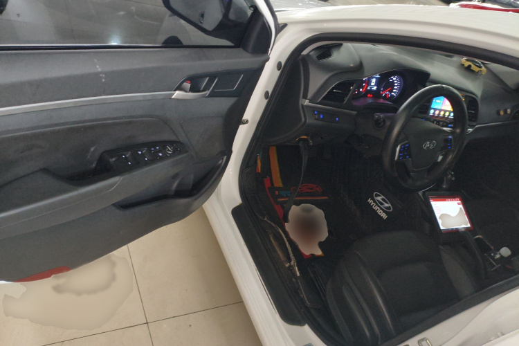 现代 领动 2020款 1.5L CVT智炫·精英型中控内饰7003