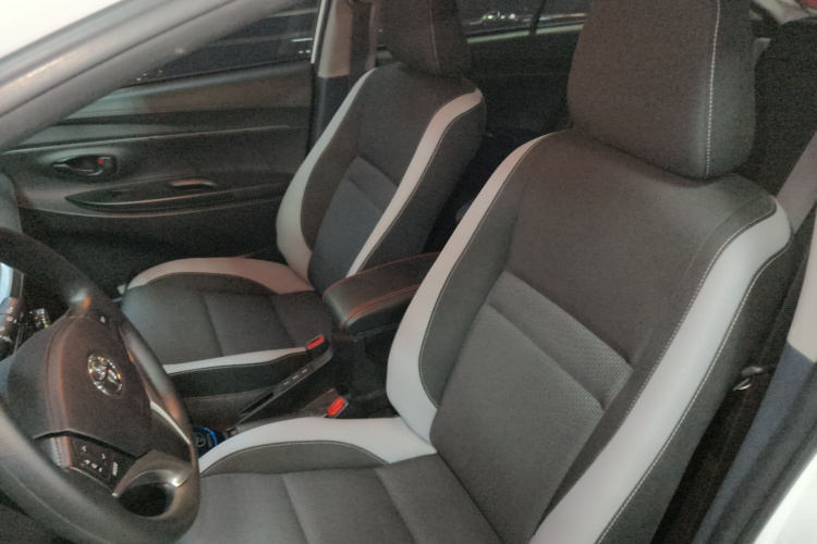 丰田 YARiS L 致炫 2022款 1.5L CVT领先PLUS版局部细节19