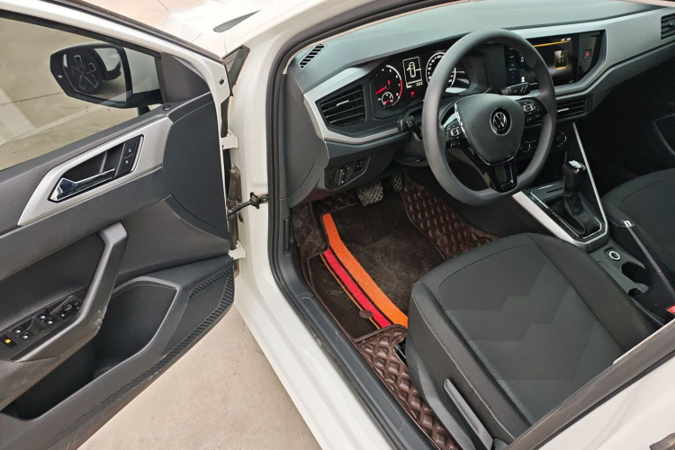 大众 Polo 2021款 Plus 1.5L 自动全景乐享版中控内饰20