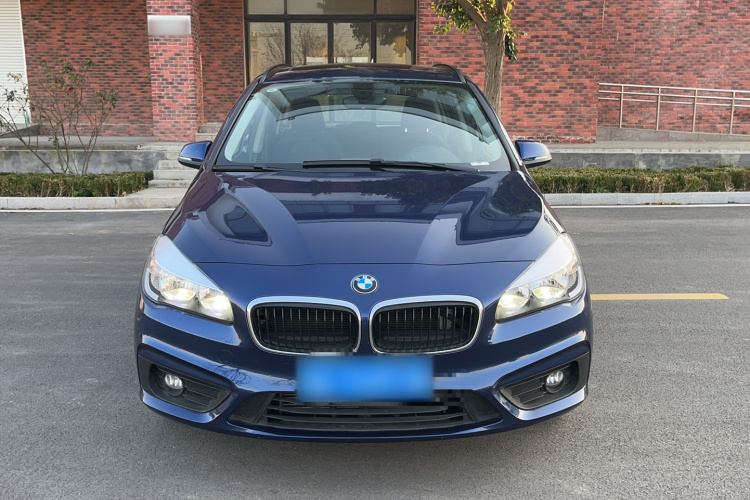宝马2系多功能旅行车 2015款 218i 领先型车身外观6001