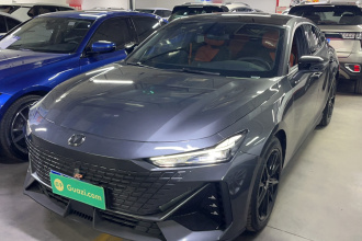 长安UNI-V 2022款 1.5T 尊贵型