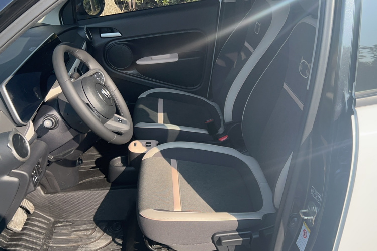 欧拉黑猫 2022款 405km 长续航型 三元锂局部细节19