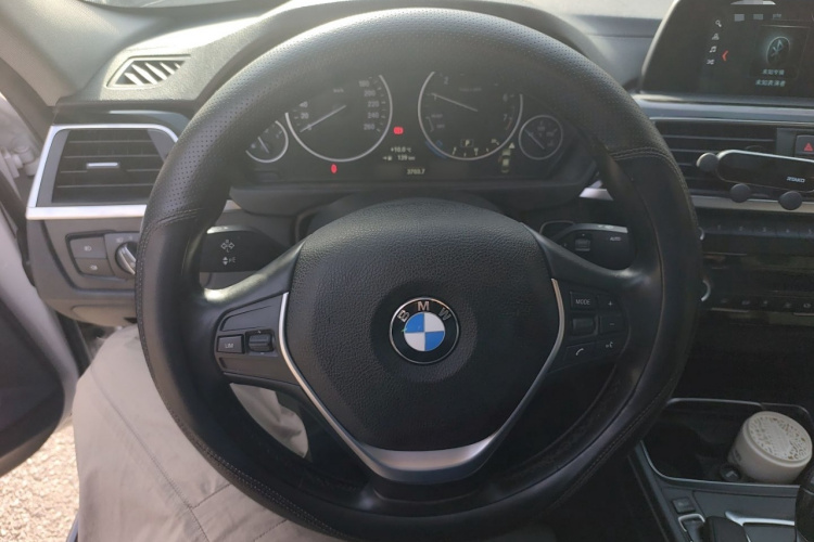 宝马3系 2018款 318Li局部细节13