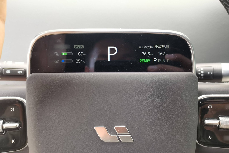 理想汽车 理想L8 2023款 Pro局部细节14