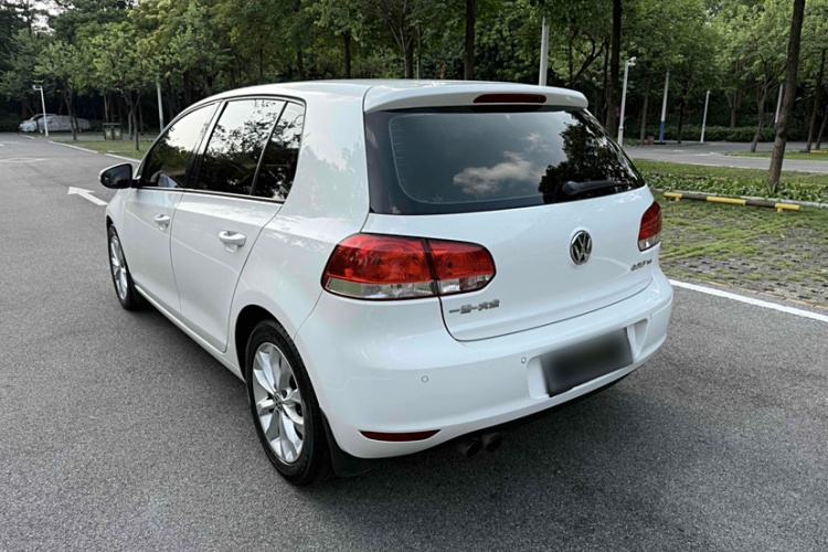 大众 高尔夫 2012款 1.4TSI 自动舒适型车身外观6004