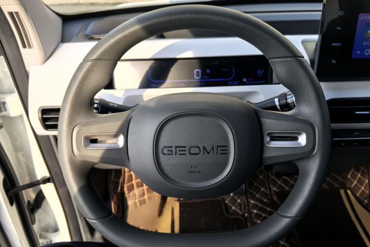 吉利银河 2024款 熊猫mini 200km 耐力熊局部细节13