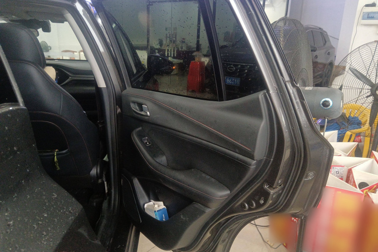 广汽传祺 传祺GS4 2021款 270T 自动科技纵享版中控内饰7006